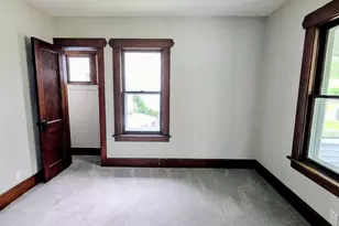 21 Charlotte St, Battle Creek, MI 49017 - Photo 8