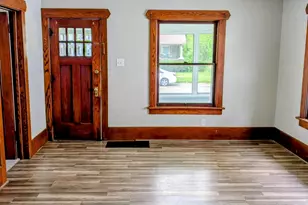 21 Charlotte St, Battle Creek, MI 49017 - Photo 4