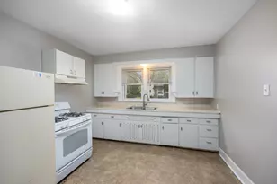1120 12th St NW, Grand Rapids, MI 49504 - Photo 8