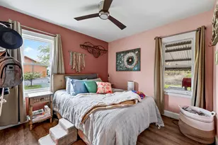 1216 W Broadway Ave, Muskegon, MI 49441 - Photo 14