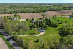 12199 N Meridian Rd, Pleasant Lake, MI 49272 - Photo 16
