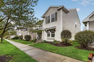 2110 Kensington Park Cir, Holland, MI 49423 - Photo 2