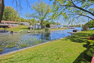 31886 W Lakeshore Dr, Dowagiac, MI 49047 - Photo 2