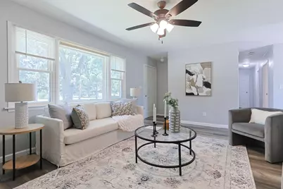827 E Park Drive, Niles, MI 49120 - Photo 4