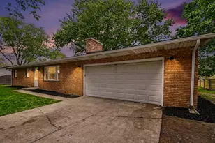 827 E Park Dr, Niles, MI 49120 - Photo 1