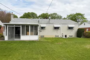 14165 Alexander, Livonia, MI 48154 - Photo 2