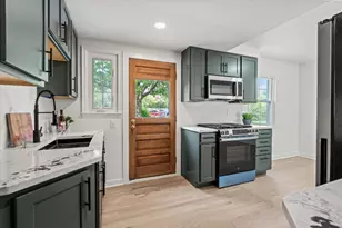 1650 Graefield Rd, Birmingham, MI 48009 - Photo 10
