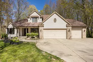 15056 Oakwood Dr, Big Rapids, MI 49307 - Photo 1