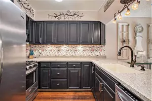 641 Eiffel Dr, Battle Creek, MI 49017 - Photo 10