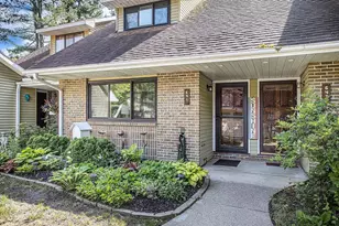 641 Eiffel Dr, Battle Creek, MI 49017 - Photo 2