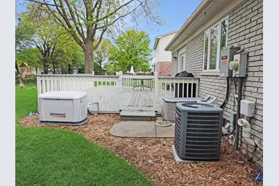 37183 Vargo, Livonia, MI 48152 - Photo 6