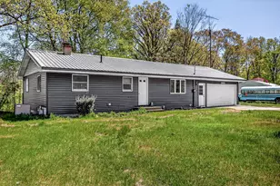 3868 S Riverview Dr, Hesperia, MI 49421 - Photo 2