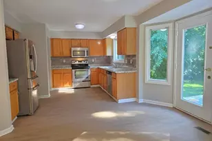 7023 Foxcreek Dr, Canton, MI 48187 - Photo 8