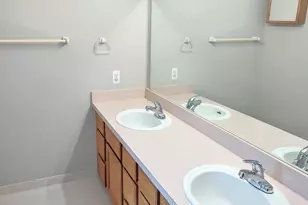 7023 Foxcreek Dr, Canton, MI 48187 - Photo 20