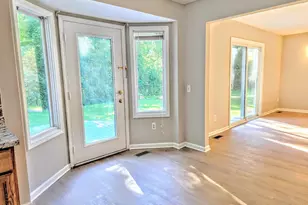7023 Foxcreek Dr, Canton, MI 48187 - Photo 8