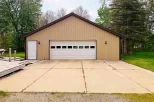 5175 Pleasant Valley Rd, Manitou Beach, MI 49253 - Photo 18