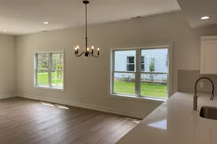 728 Violet Wy, Saint Joseph, MI 49085 - Photo 8