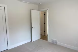 728 Violet Wy, Saint Joseph, MI 49085 - Photo 12