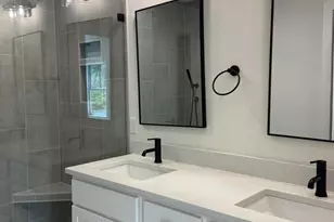728 Violet Wy, Saint Joseph, MI 49085 - Photo 18