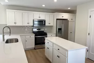 730 Violet Wy, Saint Joseph, MI 49085 - Photo 6