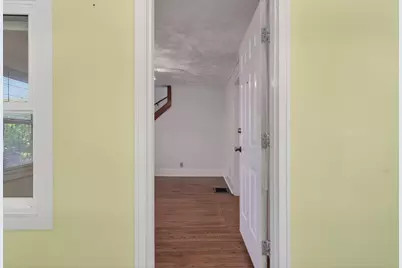 413 Ainsworth Circle, Ypsilanti, MI 48197 - Photo 6
