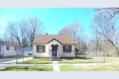 380 N McCord Street, Benton Harbor, MI 49022 - Photo 1
