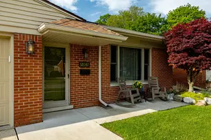 32647 Hees St, Livonia, MI 48150 - Photo 4