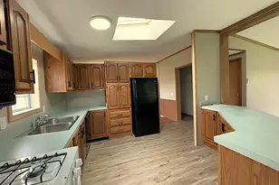 388 Laurel Dr, Monroe, MI 48161 - Photo 6