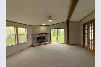 388 Laurel Drive, Monroe, MI 48161 - Photo 8