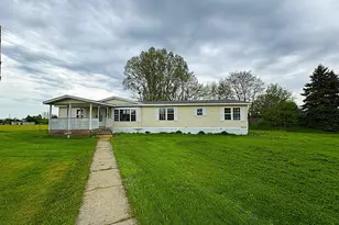 388 Laurel Dr, Monroe, MI 48161 - Photo 18
