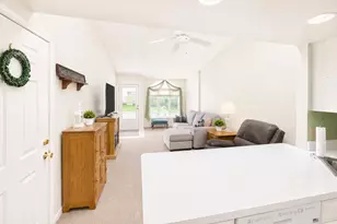 729 W Clark St, Tecumseh, MI 49286 - Photo 8