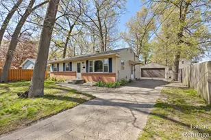 2203 Lacrosse St SW, Wyoming, MI 49519 - Photo 2