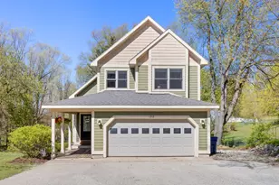 1212 Bailey St, Benzonia, MI 49616 - Photo 16