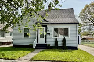 972 Stevens St, Muskegon, MI 49442 - Photo 1