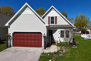 10 Cottage Ln, Manistee, MI 49660 - Photo 56