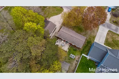 1015 Vogel Street, Ludington, MI 49431 - Photo 36