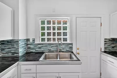 57 Richton Street, Highland Park, MI 48203 - Photo 18