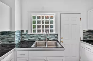 57 Richton St, Highland Park, MI 48203 - Photo 18