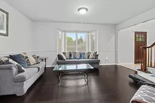 5026 Arbor Valley Ln, Ann Arbor, MI 48105 - Photo 4