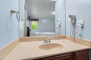 5026 Arbor Valley Ln, Ann Arbor, MI 48105 - Photo 38
