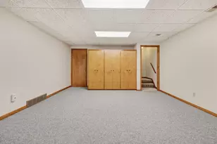 643 Crestview St, Holland, MI 49423 - Photo 26
