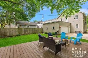 320 Gladstone Dr SE, East Grand Rapids, MI 49506 - Photo 36
