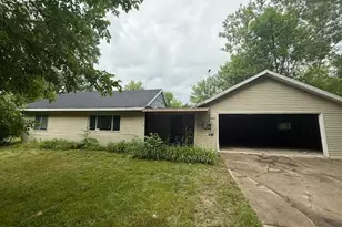 3903 Willow Dr NE, Grand Rapids, MI 49525 - Photo 1