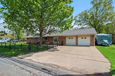 217 Ermine Avenue, Kalamazoo, MI 49048 - Photo 2