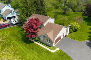 5819 Shagbark Dr, Ann Arbor, MI 48108 - Photo 2