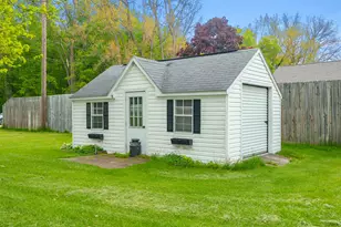 8239 W Long Lake Dr, Kalamazoo, MI 49048 - Photo 34