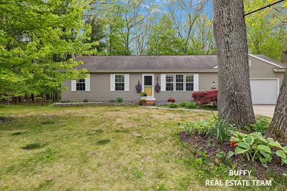 15892 Groesbeck Street, Grand Haven, MI 49417 - Photo 2