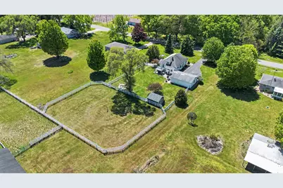 1165 S Bainbridge Center Road, Benton Harbor, MI 49022 - Photo 1