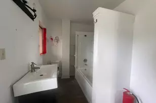 412 Quarry St, Jackson, MI 49201 - Photo 20