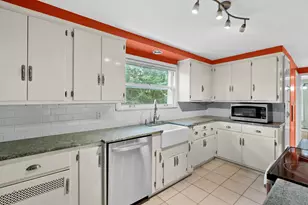 120 Shadywood Ln, Battle Creek, MI 49015 - Photo 12